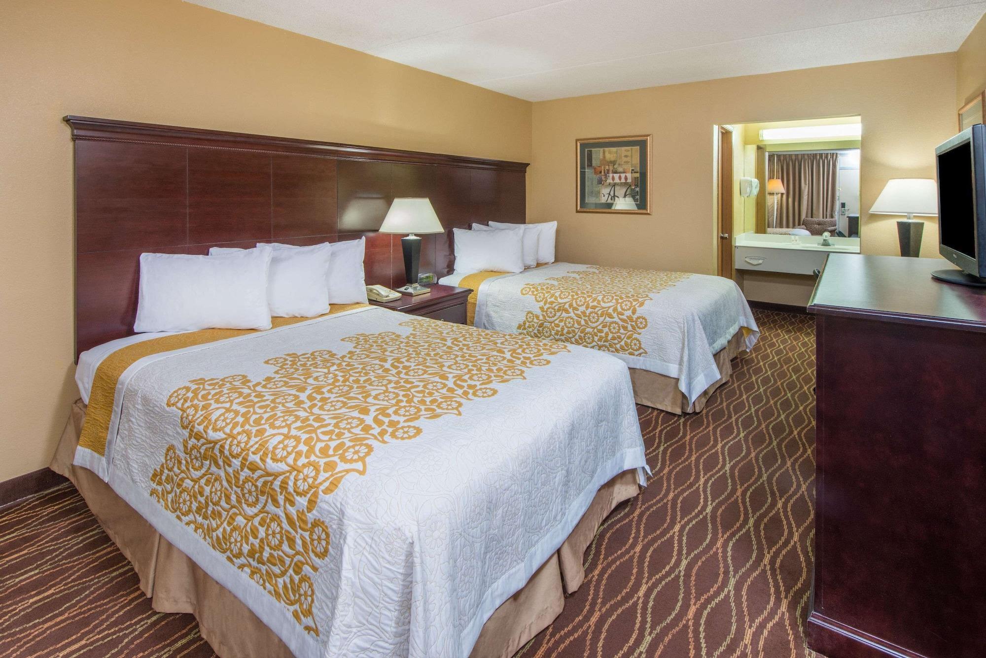 Days Inn By Wyndham Paducah Exterior photo