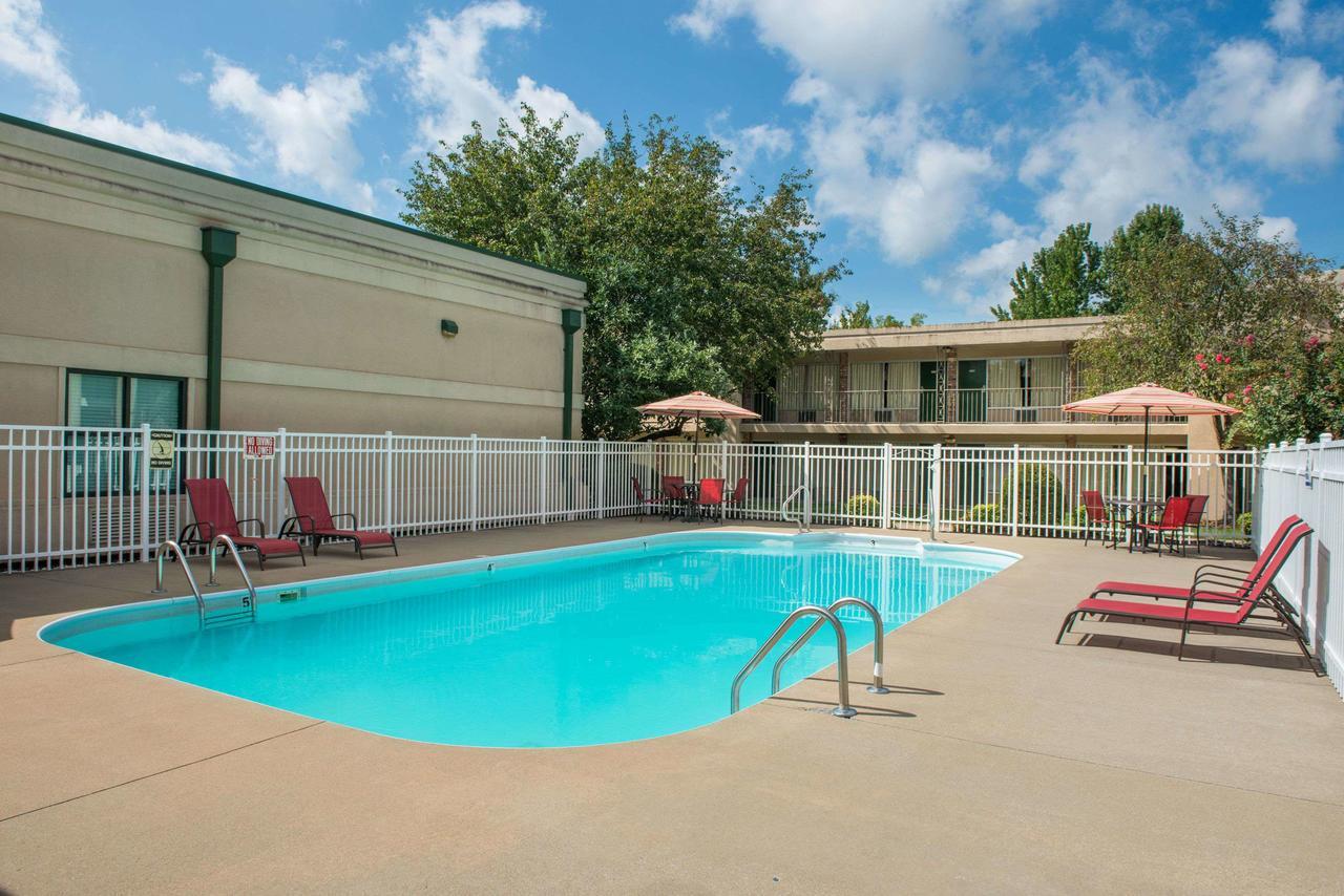 Days Inn By Wyndham Paducah Exterior photo